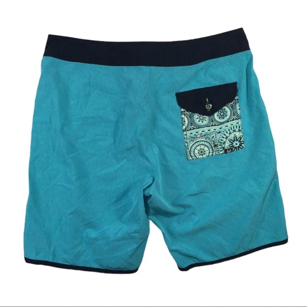 SH214 LOST Enterprise Stretch Board Shorts 32 - Picture 5 of 6